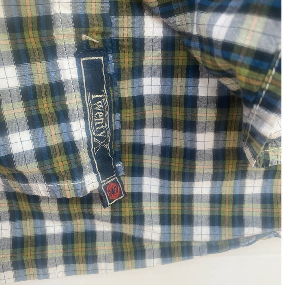 Twenty X Button down - Picture 4 of 6